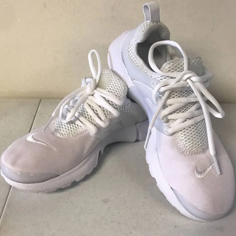 Nike Youth Presto Big Kids Size 4Y Shoes, White